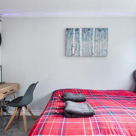 City Centre Stylish Apartment With Free Parking 爱丁堡 外观 照片