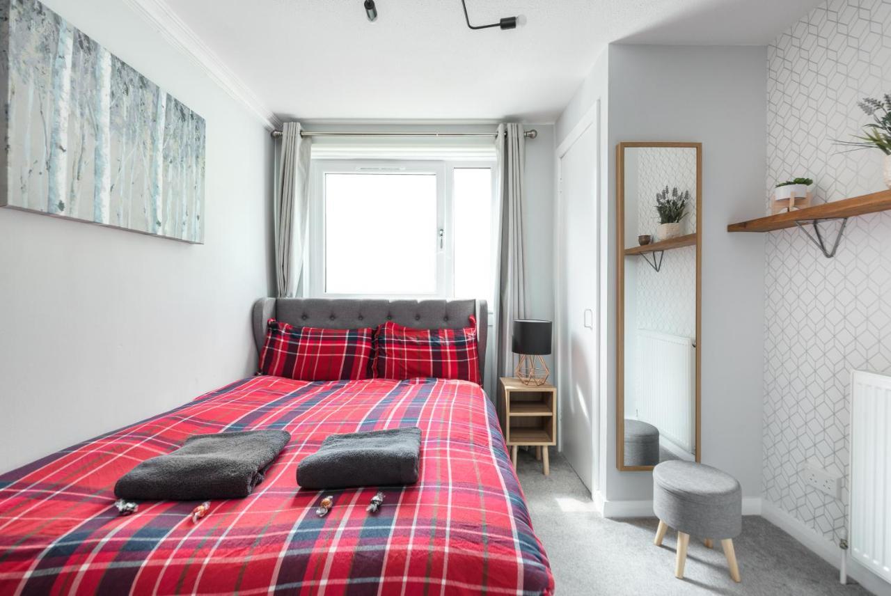 City Centre Stylish Apartment With Free Parking 爱丁堡 外观 照片